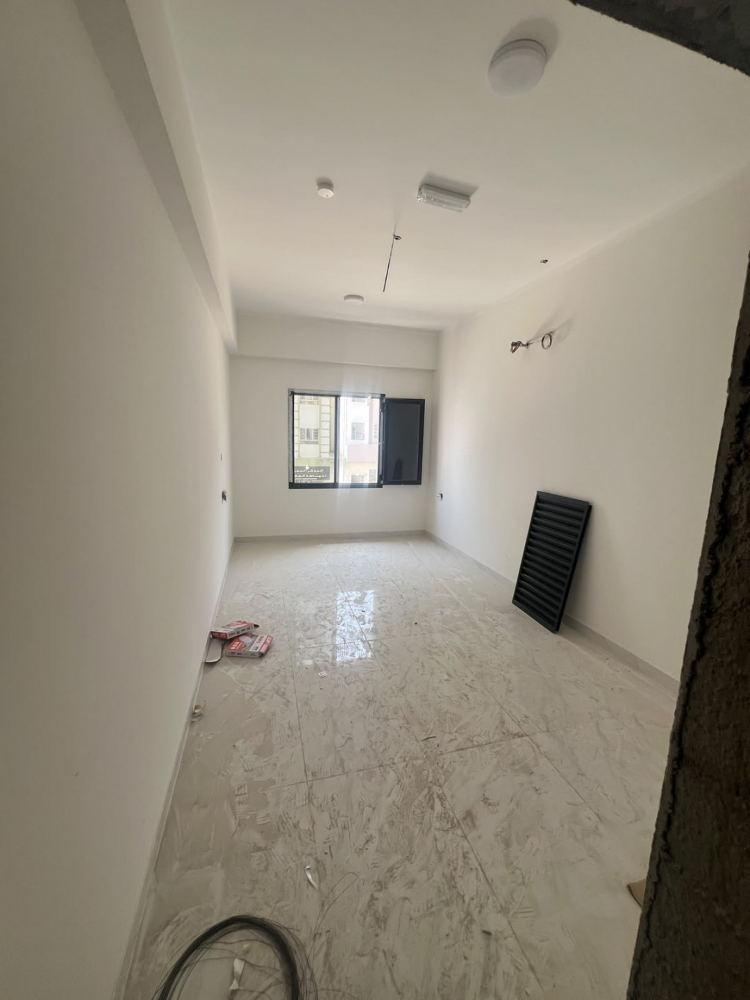 Monthly Apartment for rent - first occupancy - so bedrooms and a living room + 3 bathrooms