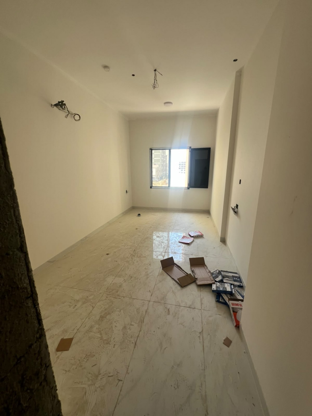 Monthly Apartment for rent - first occupancy - so bedrooms and a living room + 3 bathrooms