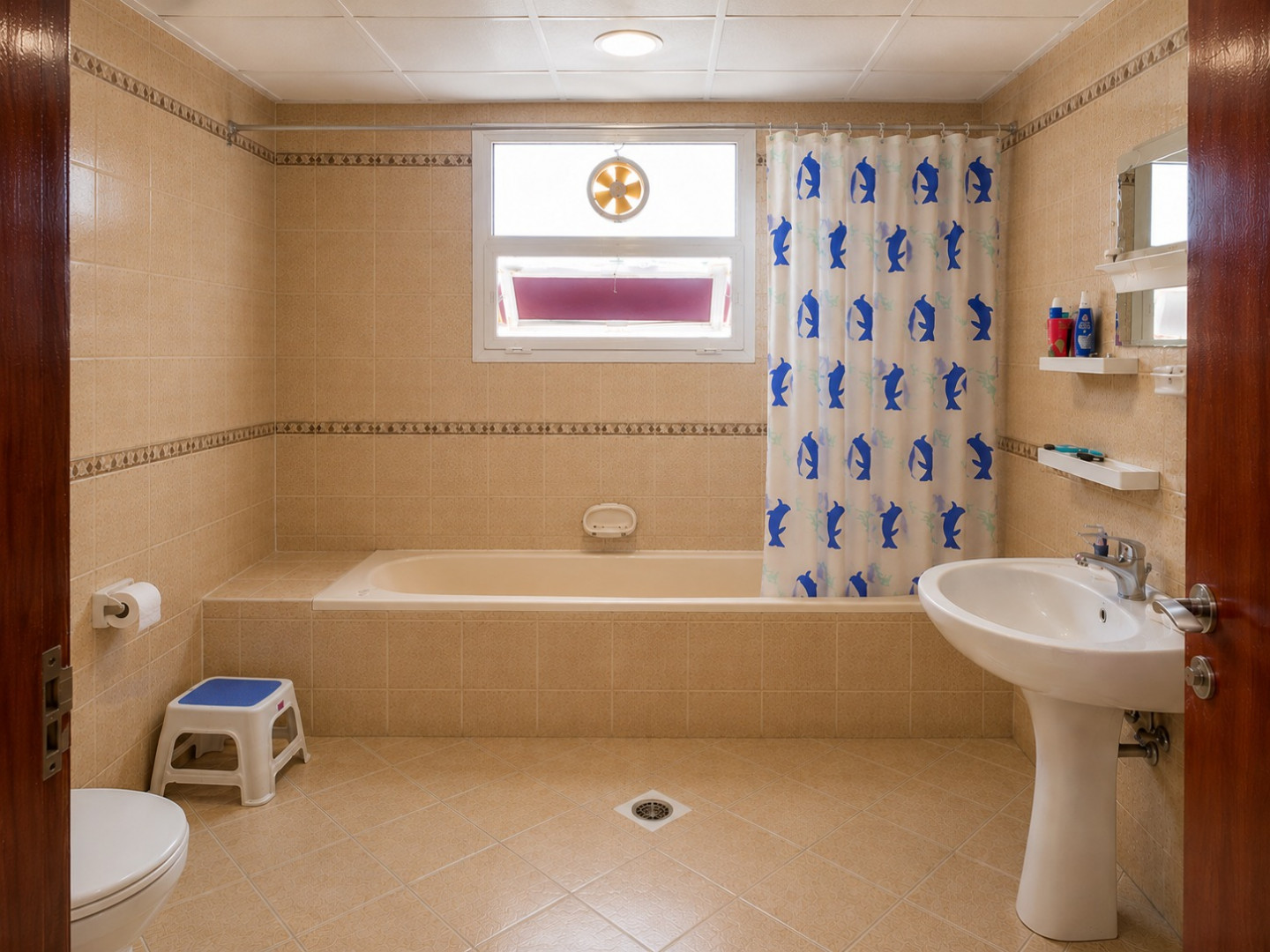 Distinguished accommodation in a prime location