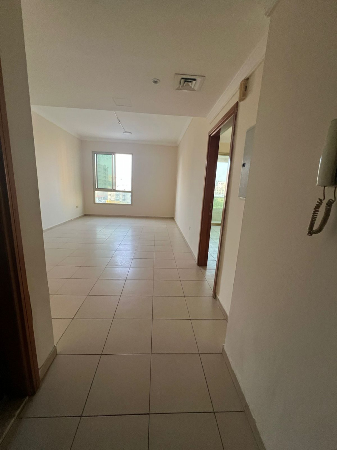 spacious-1br-apartment-for-rent-in-al-qulaiah-large-layout-balcony-with-open-view101778756785.jpeg
