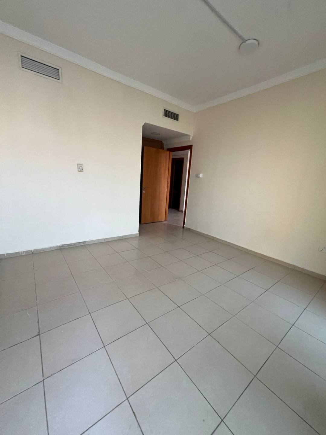 Spacious 1BR Apartment for Rent in Al Qulaiah | Large Layout | Balcony with Open View