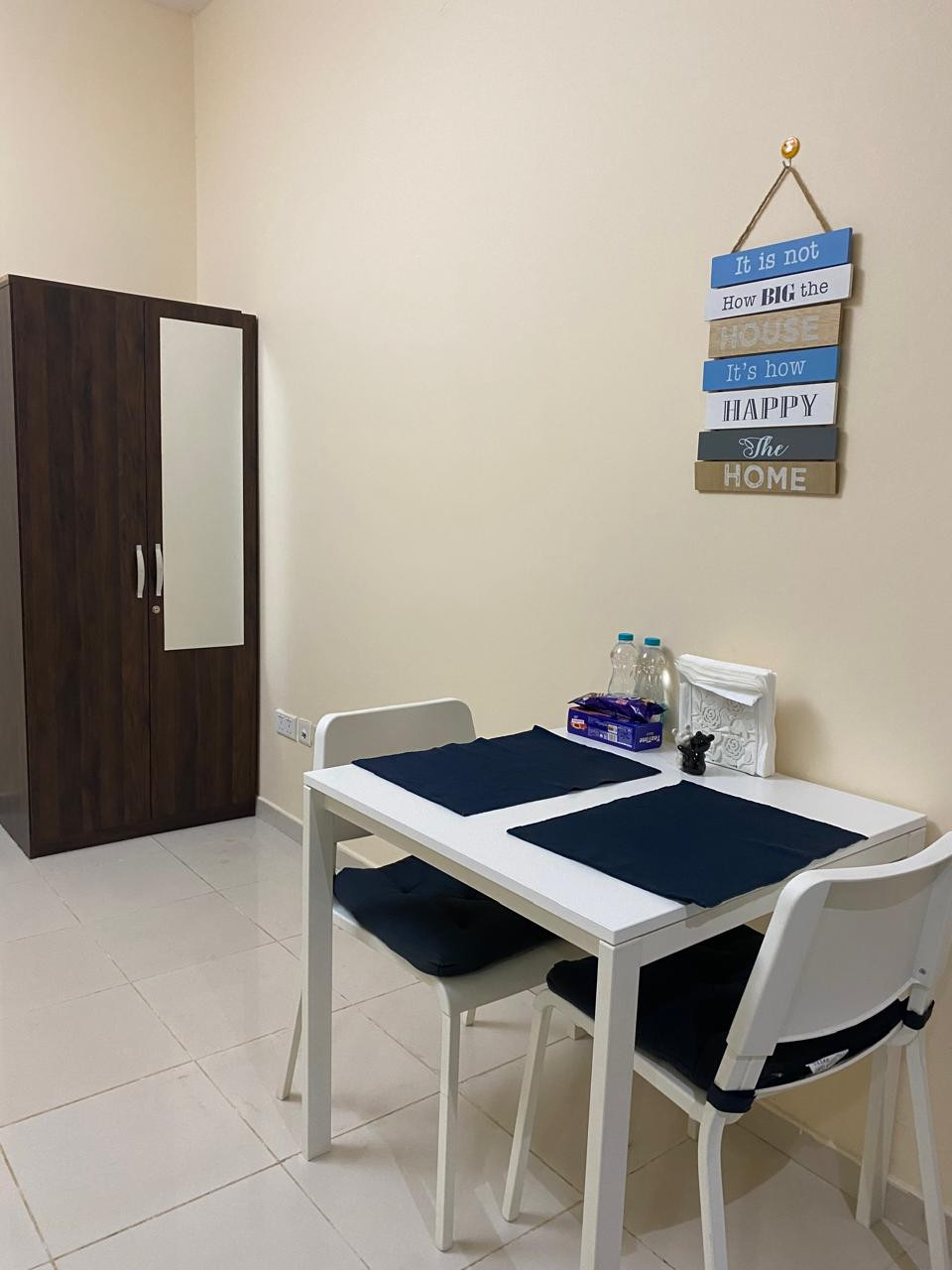 Studio Al Majaz 3, all bills included, clean