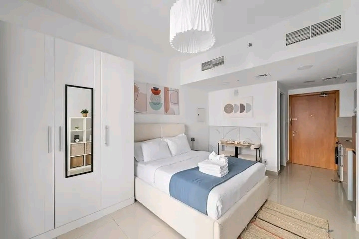 stunning-fully-furnished-studio-in-jvc01786129402.jpg
