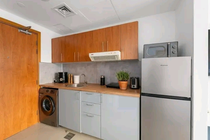 Stunning fully furnished studio