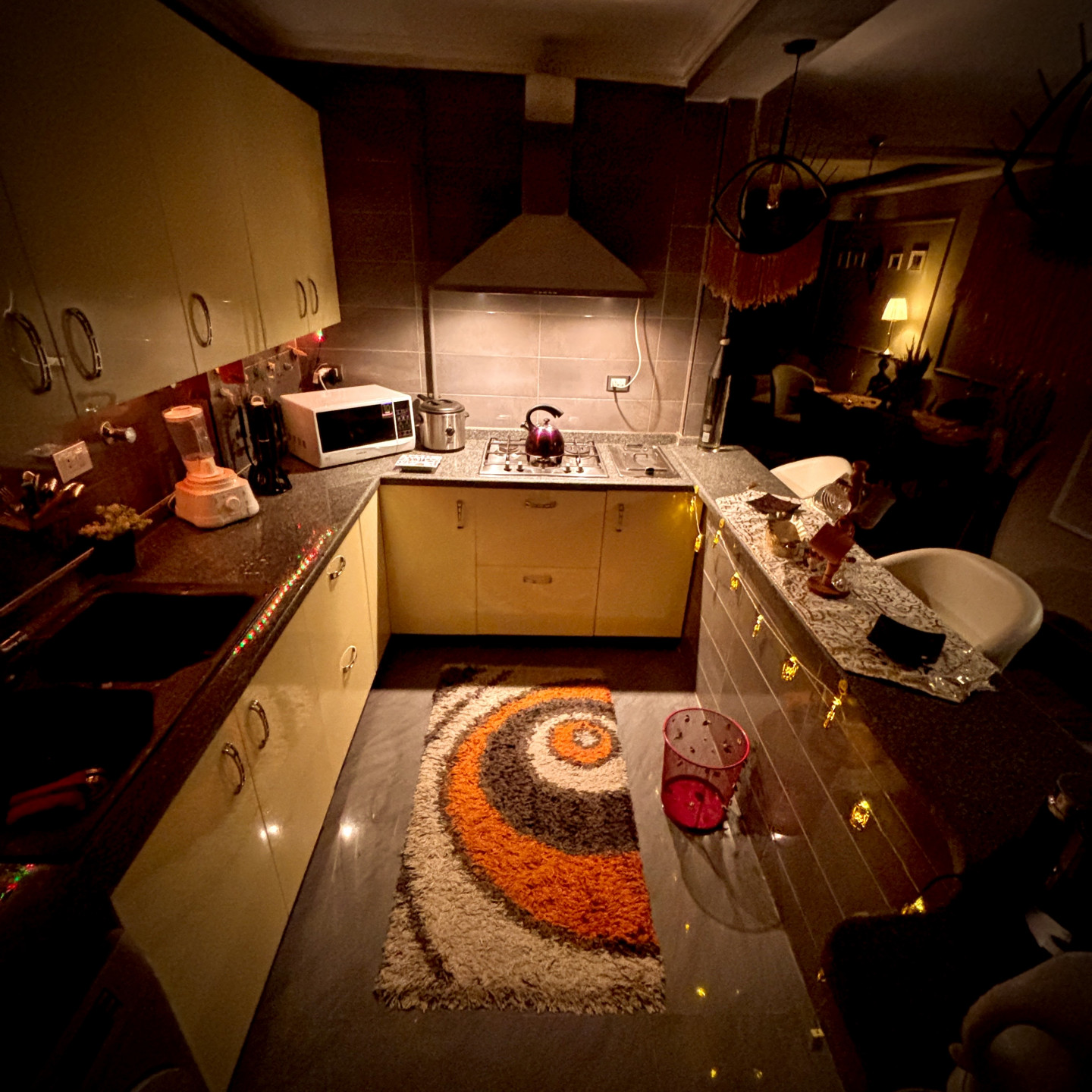 Summerish mo0od apt in roshdy
