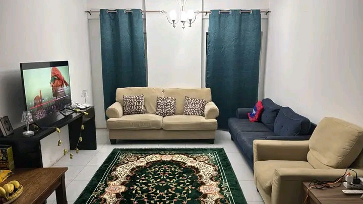 ⭐️🔥🌟 Taani Saakin Farsh, like new 🌟🔥⭐️