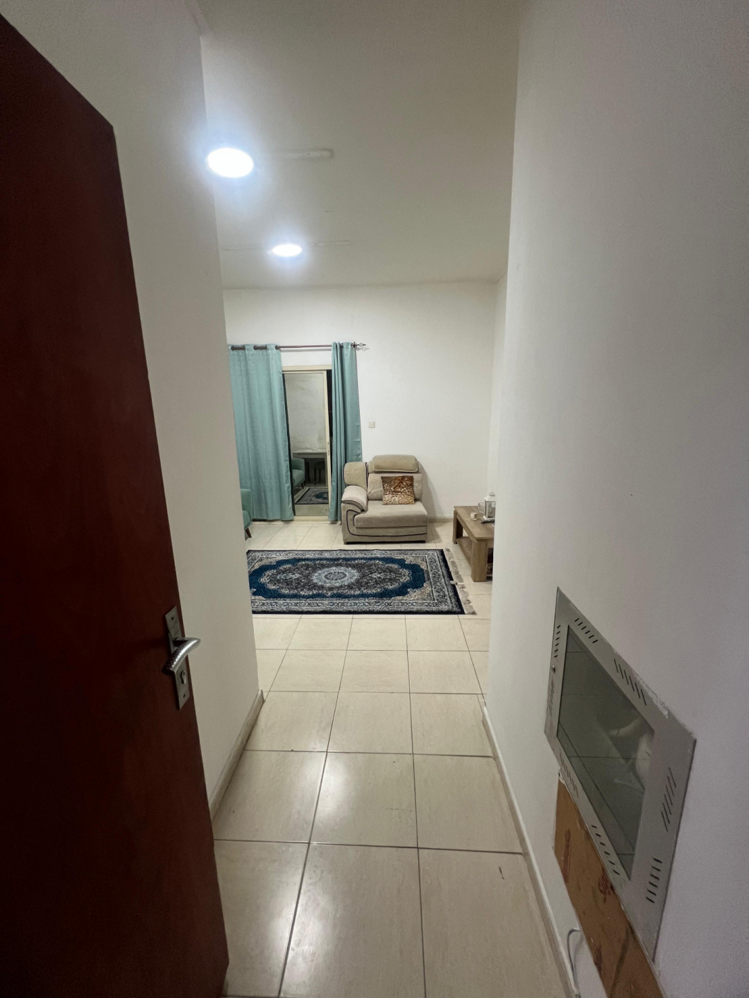 Second tenant, one bedroom and living room, at a special price