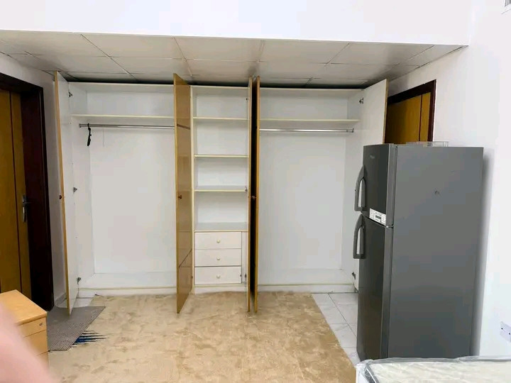 Second resident, strategic location