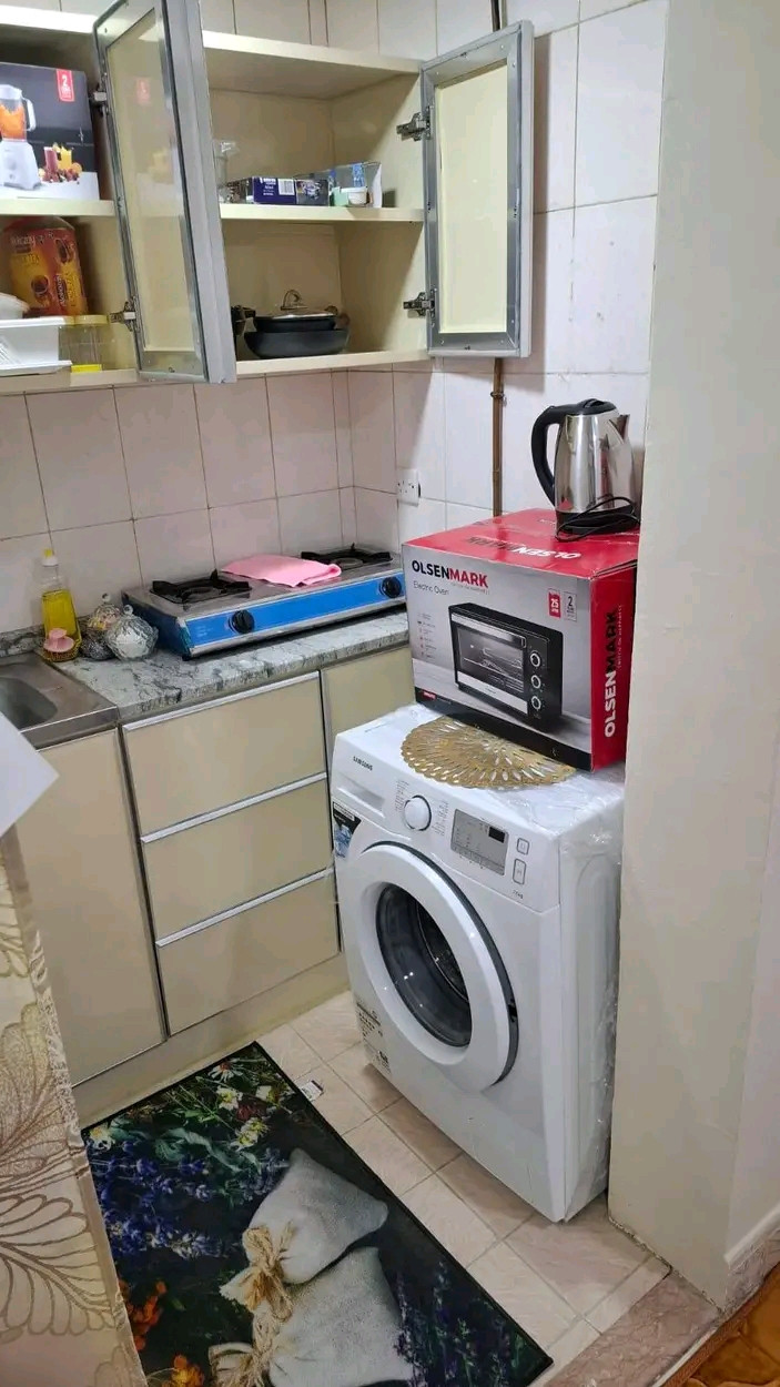 Second apartment, all bills included, near the bus station