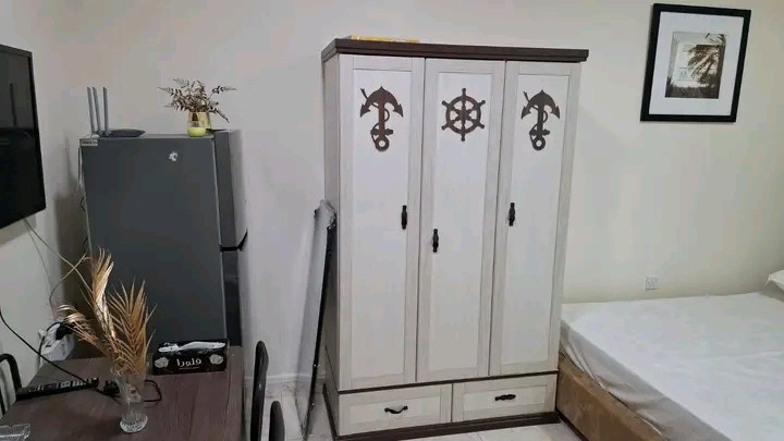 Second apartment, all bills included, near the bus station