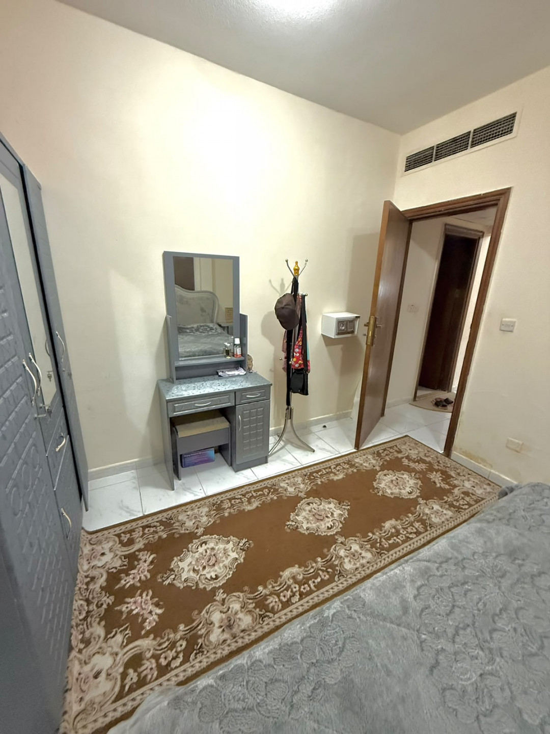 Second apartment, one bedroom and living room, clean
